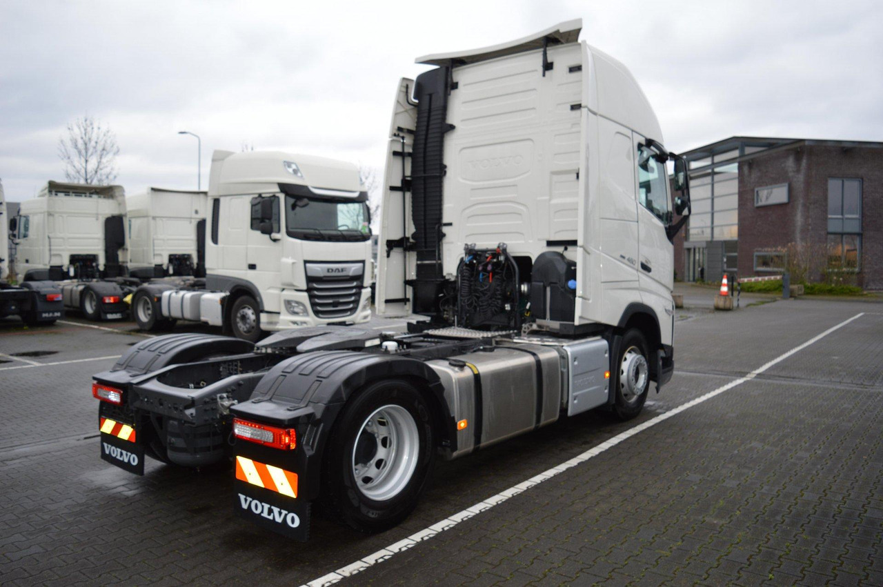 Volvo FH 460 Globetrotter XL i-Save - Tractor head: gambar 4 Volvo FH 460 Globetrotter XL i-Save - Tractor head: gambar 4
