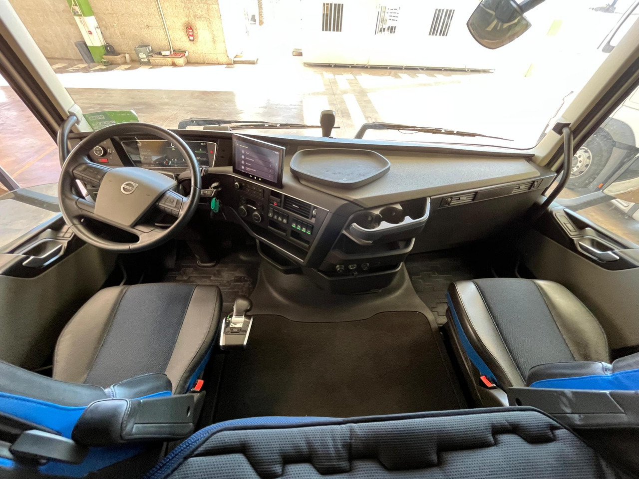 Tractor head Volvo FH 460 Globetrotter XL i-Save I-ParkCool: gambar 11