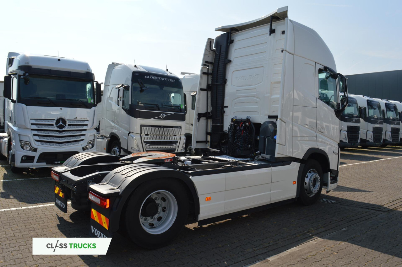 Volvo FH 460 Globetrotter XL i-Save Side Skirts - Tractor head: gambar 4 Volvo FH 460 Globetrotter XL i-Save Side Skirts - Tractor head: gambar 4