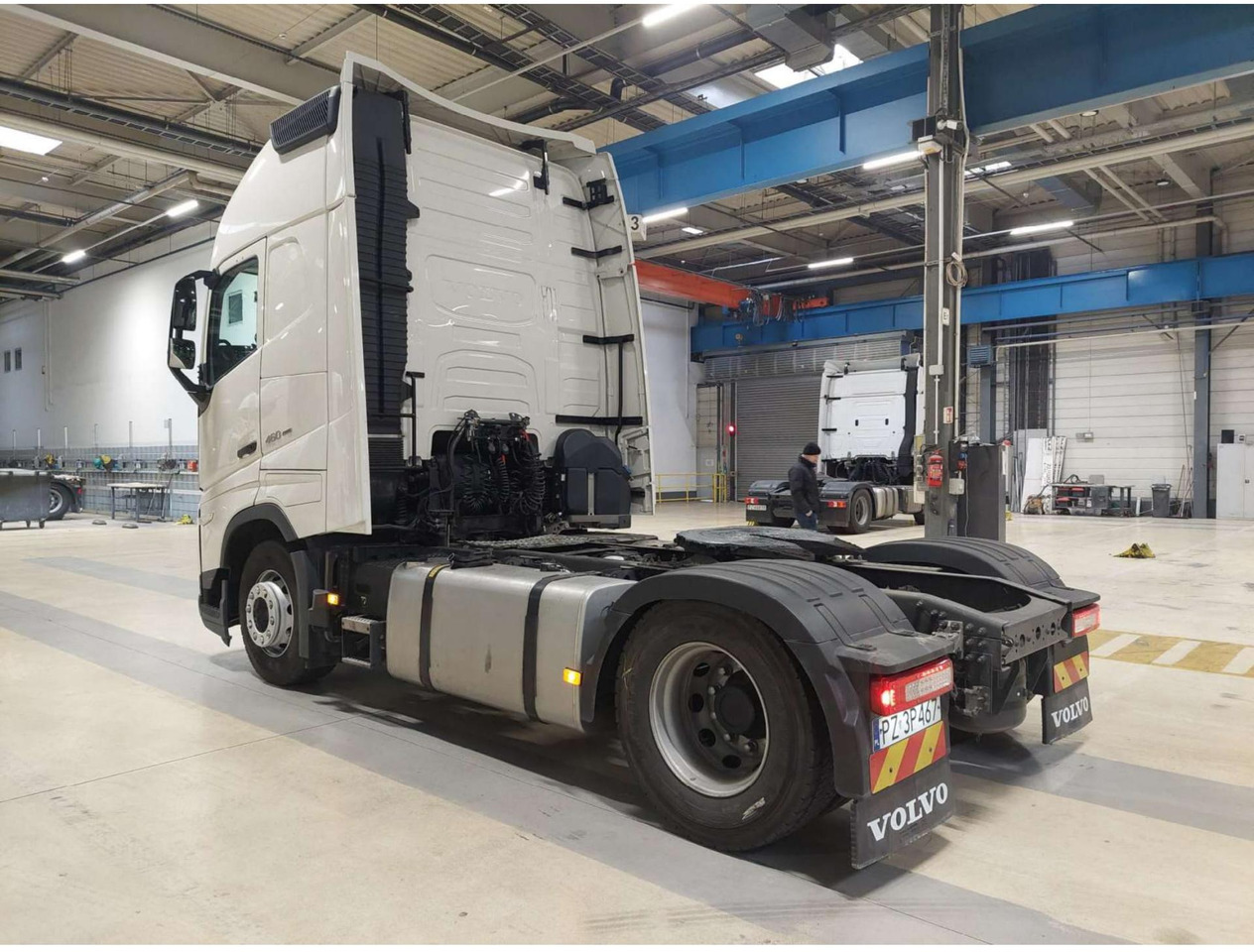 Volvo FH 460 Globetrotter XL i-Save - Tractor head: gambar 4 Volvo FH 460 Globetrotter XL i-Save - Tractor head: gambar 4