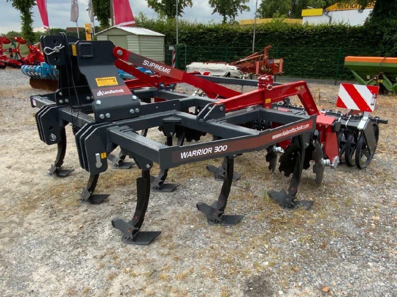 Akpil Warrior 300 - Petani: gambar 2 Akpil Warrior 300 - Petani: gambar 2