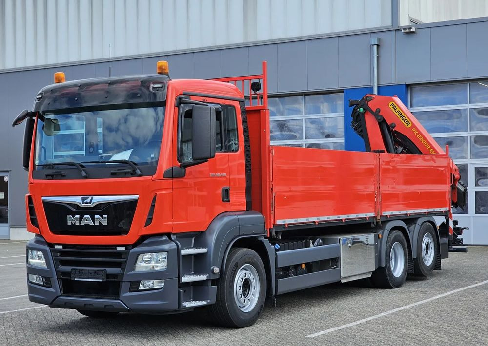 MAN MAN TGS 26.430 | Skrzynia + HDS Palfinger PK 22002 |6-krotne hydrauliczne przedłużenia | PILOT | Pneumatyka | - Truk flatbed, Truk derek: gambar 1 MAN MAN TGS 26.430 | Skrzynia + HDS Palfinger PK 22002 |6-krotne hydrauliczne przedłużenia | PILOT | Pneumatyka | - Truk flatbed, Truk derek: gambar 1