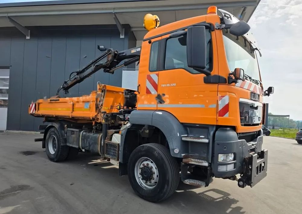 MAN TGS 18.320 4x4 – Wywrotka trójstronna Meiller + Kran HIAB | Komunalny | Euro 5 - Truk jungkit: gambar 3 MAN TGS 18.320 4x4 – Wywrotka trójstronna Meiller + Kran HIAB | Komunalny | Euro 5 - Truk jungkit: gambar 3