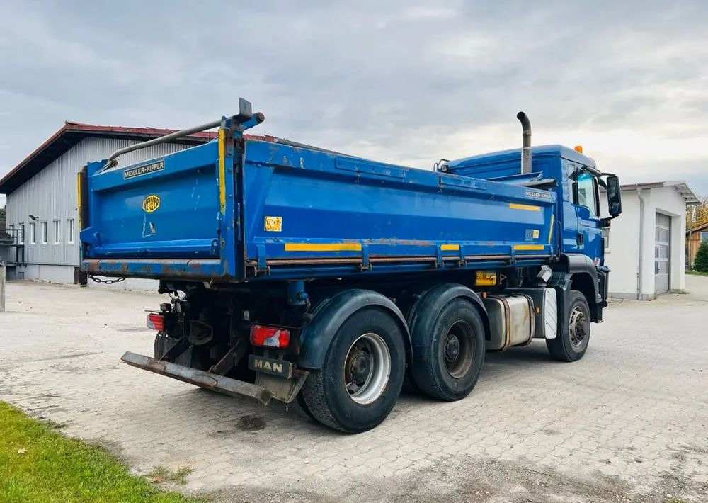 MAN TGS 26.440 6x6 Hydrodrive – Meiller 3-stronny wywrotka / Manual / Retarder / Tempomat / Euro 5 - Truk jungkit: gambar 2 MAN TGS 26.440 6x6 Hydrodrive – Meiller 3-stronny wywrotka / Manual / Retarder / Tempomat / Euro 5 - Truk jungkit: gambar 2