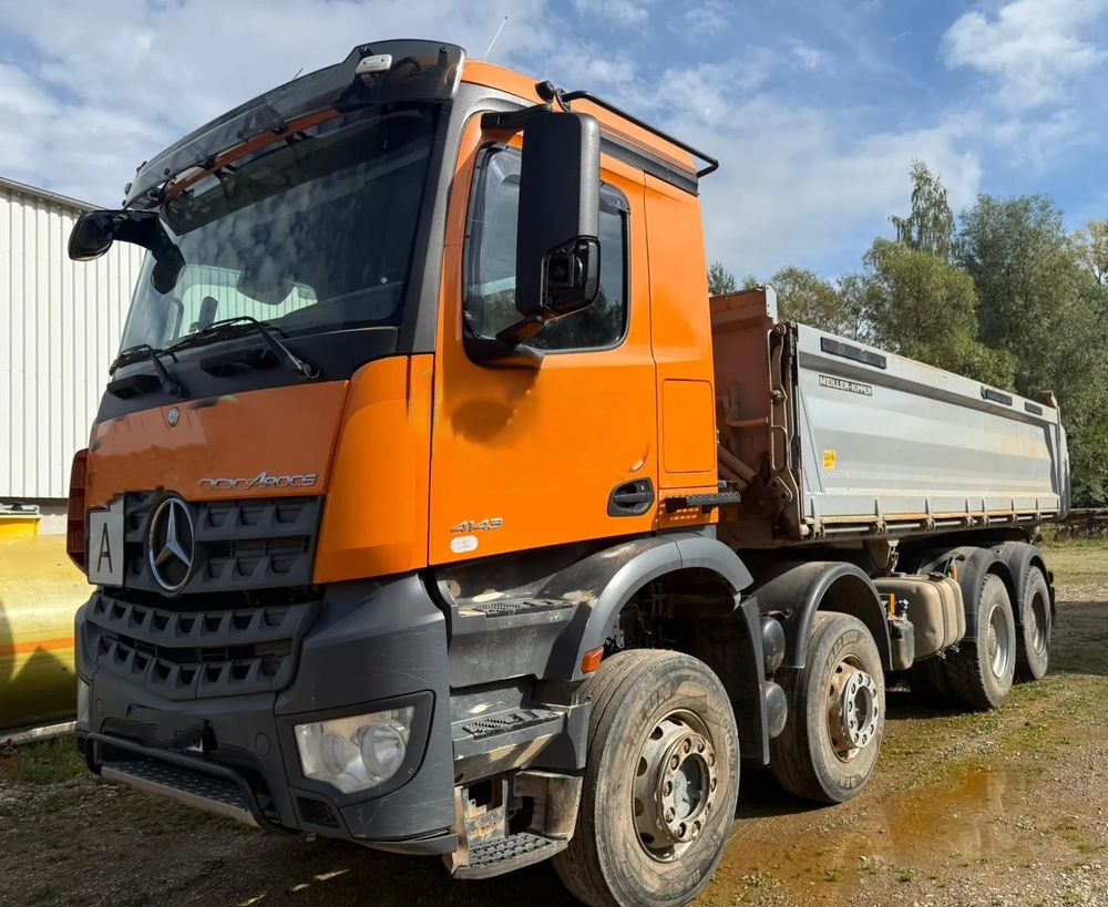 Mercedes-Benz AROCS 4143 8x4 | BORTMATIC - wywrotka trójstronna | Retarder |Zawieszenie na resorach | - Truk jungkit: gambar 1 Mercedes-Benz AROCS 4143 8x4 | BORTMATIC - wywrotka trójstronna | Retarder |Zawieszenie na resorach | - Truk jungkit: gambar 1