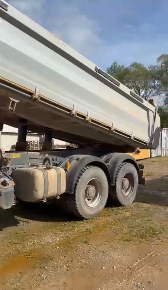 Mercedes-Benz AROCS 4143 8x4 | BORTMATIC - wywrotka trójstronna | Retarder |Zawieszenie na resorach | - Truk jungkit: gambar 4 Mercedes-Benz AROCS 4143 8x4 | BORTMATIC - wywrotka trójstronna | Retarder |Zawieszenie na resorach | - Truk jungkit: gambar 4