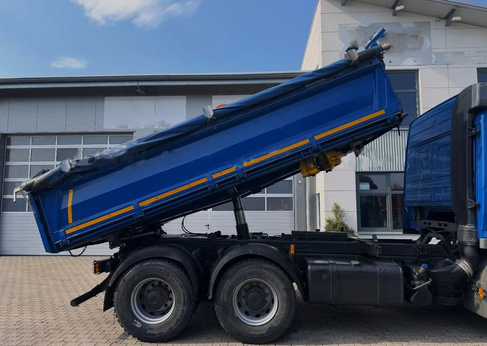 Mercedes-Benz Actros 6x4 / Meiller Trójstronny Wywrot / Bordmatic/ Retarder/ Euro 5/ Klimatyzacja - Truk jungkit: gambar 4 Mercedes-Benz Actros 6x4 / Meiller Trójstronny Wywrot / Bordmatic/ Retarder/ Euro 5/ Klimatyzacja - Truk jungkit: gambar 4