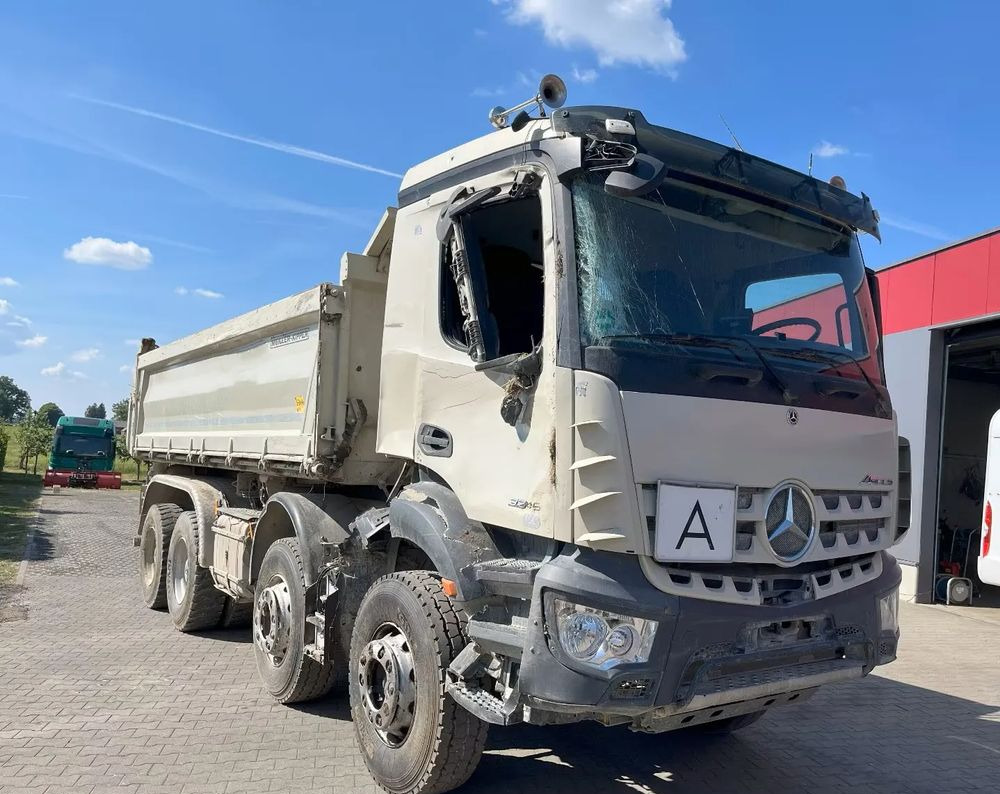 Mercedes-Benz Arocs 3246 / 8x4 / Trójstronna Wywrotka / Bordmatic / Euro 6 / Uszkodzony - Truk jungkit: gambar 2 Mercedes-Benz Arocs 3246 / 8x4 / Trójstronna Wywrotka / Bordmatic / Euro 6 / Uszkodzony - Truk jungkit: gambar 2