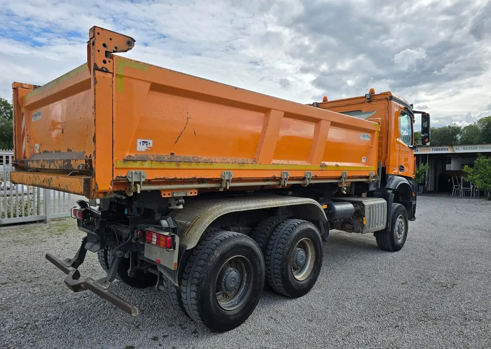 Mercedes-Benz Arocs 3345 6x6 Allrad / Bordmatic – Wywrotka Dautel | 449 KM | - Truk jungkit: gambar 5 Mercedes-Benz Arocs 3345 6x6 Allrad / Bordmatic – Wywrotka Dautel | 449 KM | - Truk jungkit: gambar 5