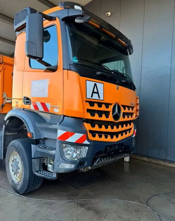 Mercedes-Benz Arocs 4145 / 8x6 / Meiler Wywrotka / Euro6 - Truk jungkit: gambar 2 Mercedes-Benz Arocs 4145 / 8x6 / Meiler Wywrotka / Euro6 - Truk jungkit: gambar 2