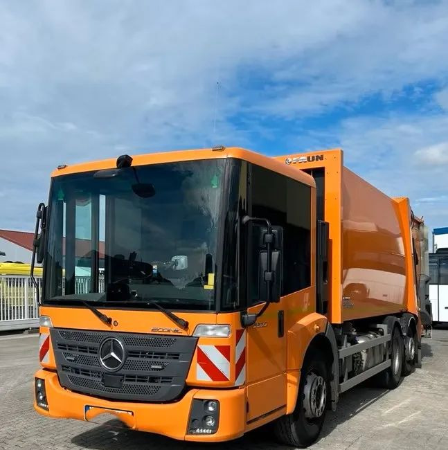 Mercedes-Benz Econic 2630 L Faun Variopress Zöller / 1. właściciel / Euro6 / 6x2 / - Truk sampah: gambar 2 Mercedes-Benz Econic 2630 L Faun Variopress Zöller / 1. właściciel / Euro6 / 6x2 / - Truk sampah: gambar 2