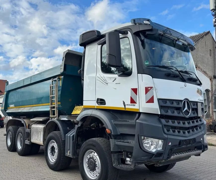 Mercedes-Benz Mercedes-Benz Arocs 4145AK 8x6 Allrad | Wywrotka Schmitz Mulda z hydrauliczną zabudową kiprującą | Euro 6c | Przebieg: 144 249 km !!!! - Truk jungkit: gambar 3 Mercedes-Benz Mercedes-Benz Arocs 4145AK 8x6 Allrad | Wywrotka Schmitz Mulda z hydrauliczną zabudową kiprującą | Euro 6c | Przebieg: 144 249 km !!!! - Truk jungkit: gambar 3