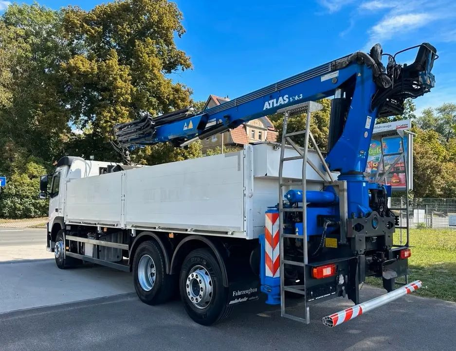 Volvo FM420 6x2 z zabudową budowlaną / oś podnoszona i skrętna / HDS Atlas / Euro 6 / 238 000 km - Truk flatbed, Truk derek: gambar 3 Volvo FM420 6x2 z zabudową budowlaną / oś podnoszona i skrętna / HDS Atlas / Euro 6 / 238 000 km - Truk flatbed, Truk derek: gambar 3