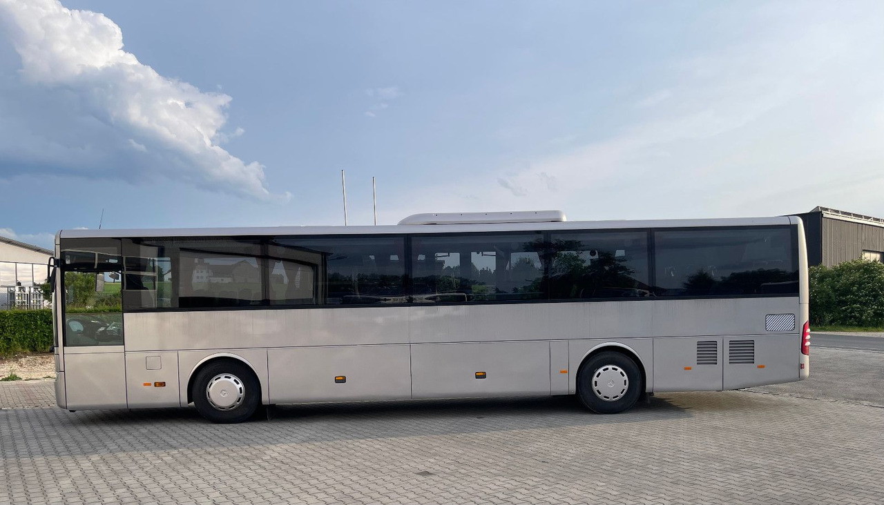 Mercedes-Benz Intouro Euro 6 mit 57 Plätzen - Bus pinggiran kota: gambar 3 Mercedes-Benz Intouro Euro 6 mit 57 Plätzen - Bus pinggiran kota: gambar 3