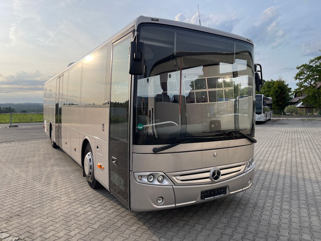 Mercedes-Benz Intouro Euro 6 mit 57 Plätzen - Bus pinggiran kota: gambar 1 Mercedes-Benz Intouro Euro 6 mit 57 Plätzen - Bus pinggiran kota: gambar 1