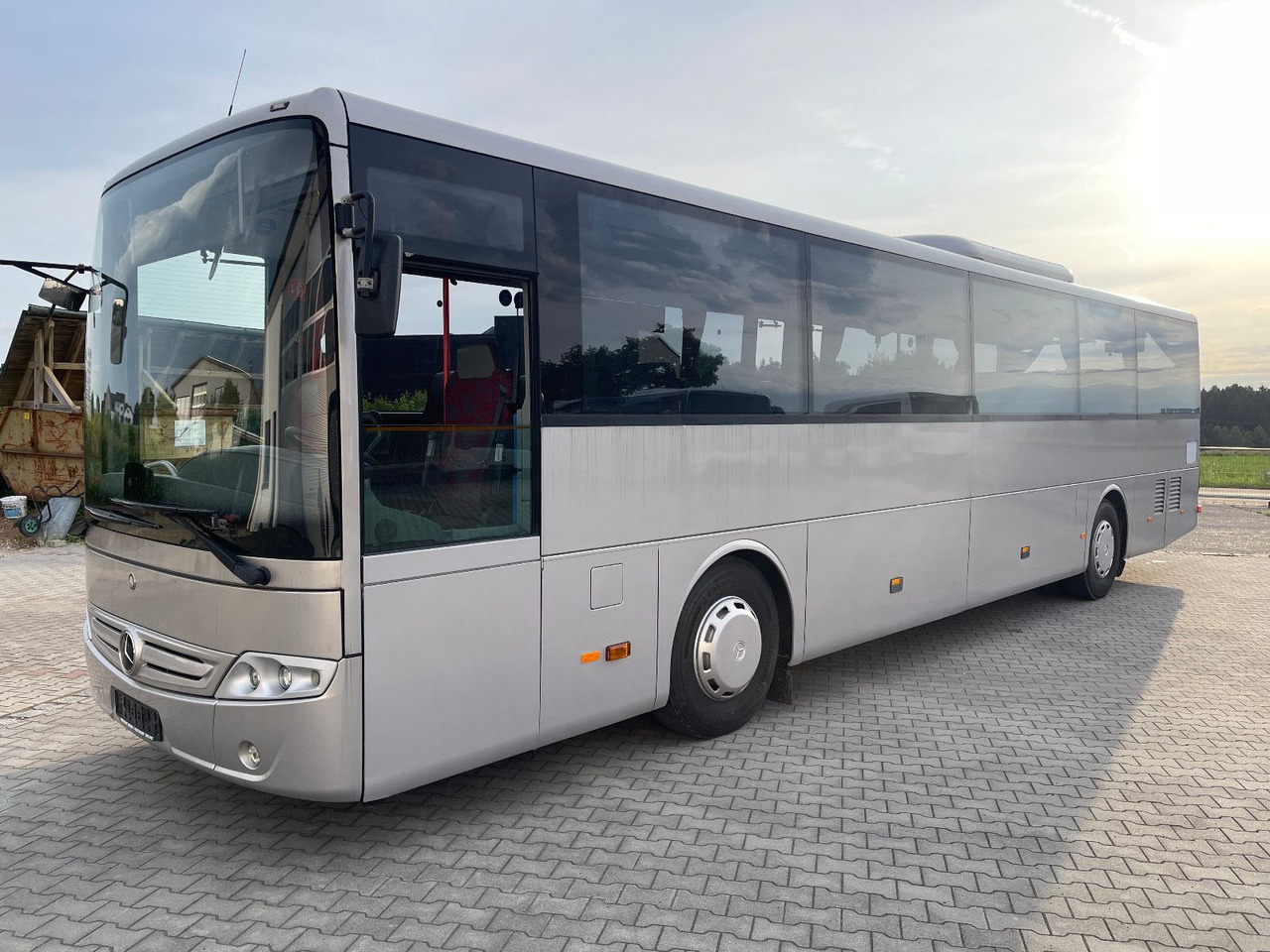 Mercedes-Benz Intouro Euro 6 mit 57 Plätzen - Bus pinggiran kota: gambar 2 Mercedes-Benz Intouro Euro 6 mit 57 Plätzen - Bus pinggiran kota: gambar 2