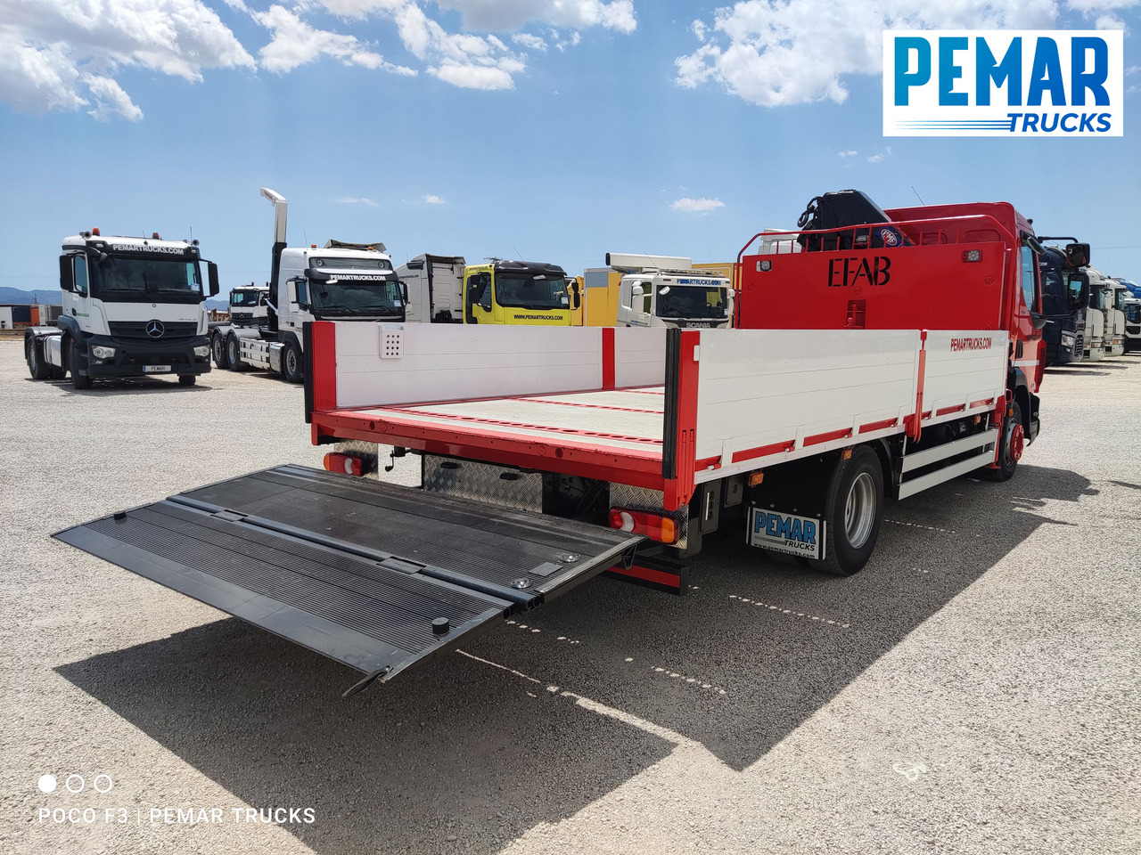 Truk flatbed, Truk derek DAF LF 210 GRUA CAJA FIJA: gambar 10
