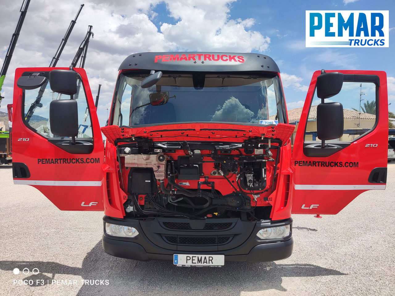 Truk flatbed, Truk derek DAF LF 210 GRUA CAJA FIJA: gambar 36