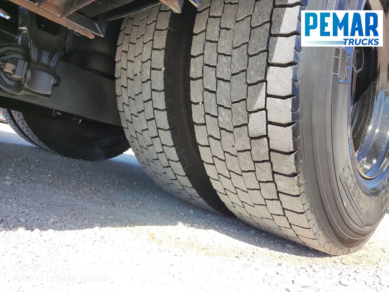 Truk dengan terpal samping MERCEDES-BENZ ACTROS 1836 SEMITAUTLINER 18T: gambar 19 Truk dengan terpal samping MERCEDES-BENZ ACTROS 1836 SEMITAUTLINER 18T: gambar 19