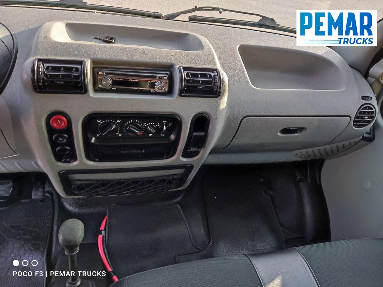 Van panel, Van kombi NISSAN INTERSTAR CAMPERIZADA L2 H2: gambar 23 Van panel, Van kombi NISSAN INTERSTAR CAMPERIZADA L2 H2: gambar 23