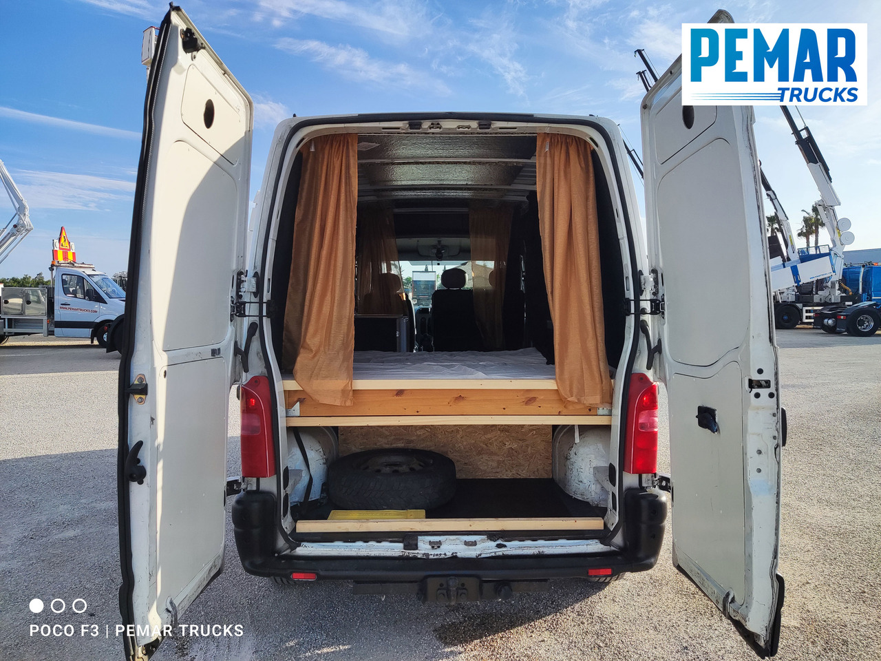 Van panel, Van kombi NISSAN INTERSTAR CAMPERIZADA L2 H2: gambar 9 Van panel, Van kombi NISSAN INTERSTAR CAMPERIZADA L2 H2: gambar 9