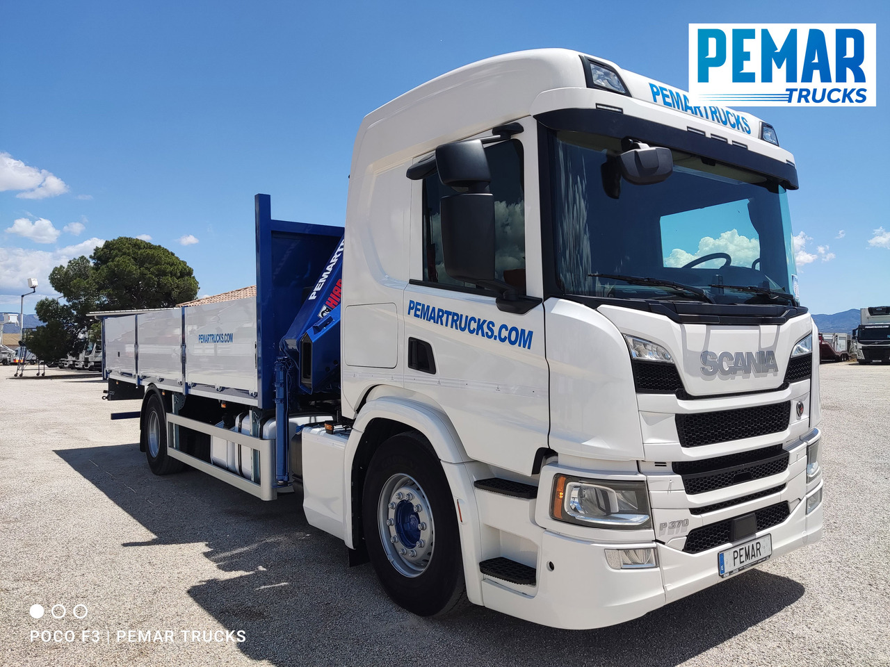 SCANIA P 370 4X2 GRUA CAJA FIJA - Truk flatbed, Truk derek: gambar 4 SCANIA P 370 4X2 GRUA CAJA FIJA - Truk flatbed, Truk derek: gambar 4