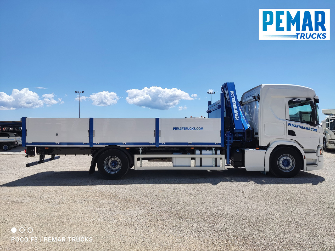 SCANIA P 370 4X2 GRUA CAJA FIJA - Truk flatbed, Truk derek: gambar 5 SCANIA P 370 4X2 GRUA CAJA FIJA - Truk flatbed, Truk derek: gambar 5