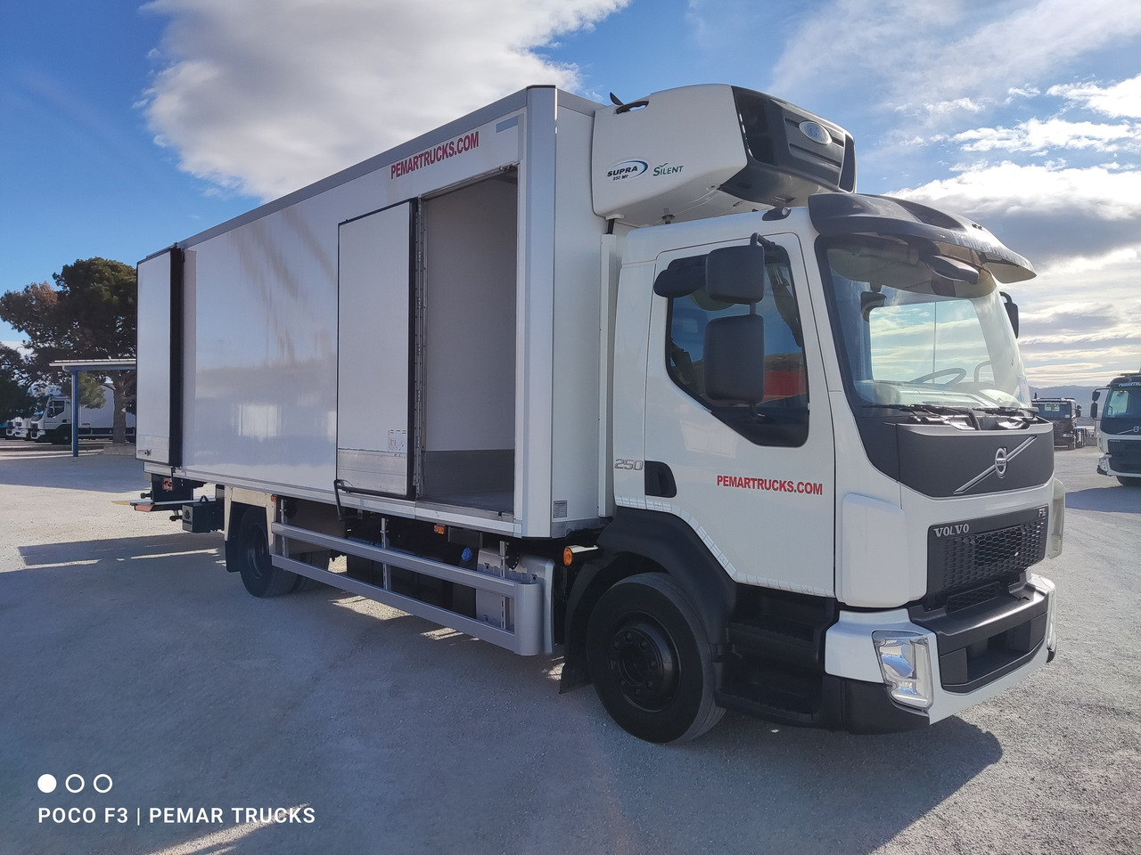 Truk berpendingin VOLVO FL 250 FRIGORIFICO 12T EURO 6: gambar 17