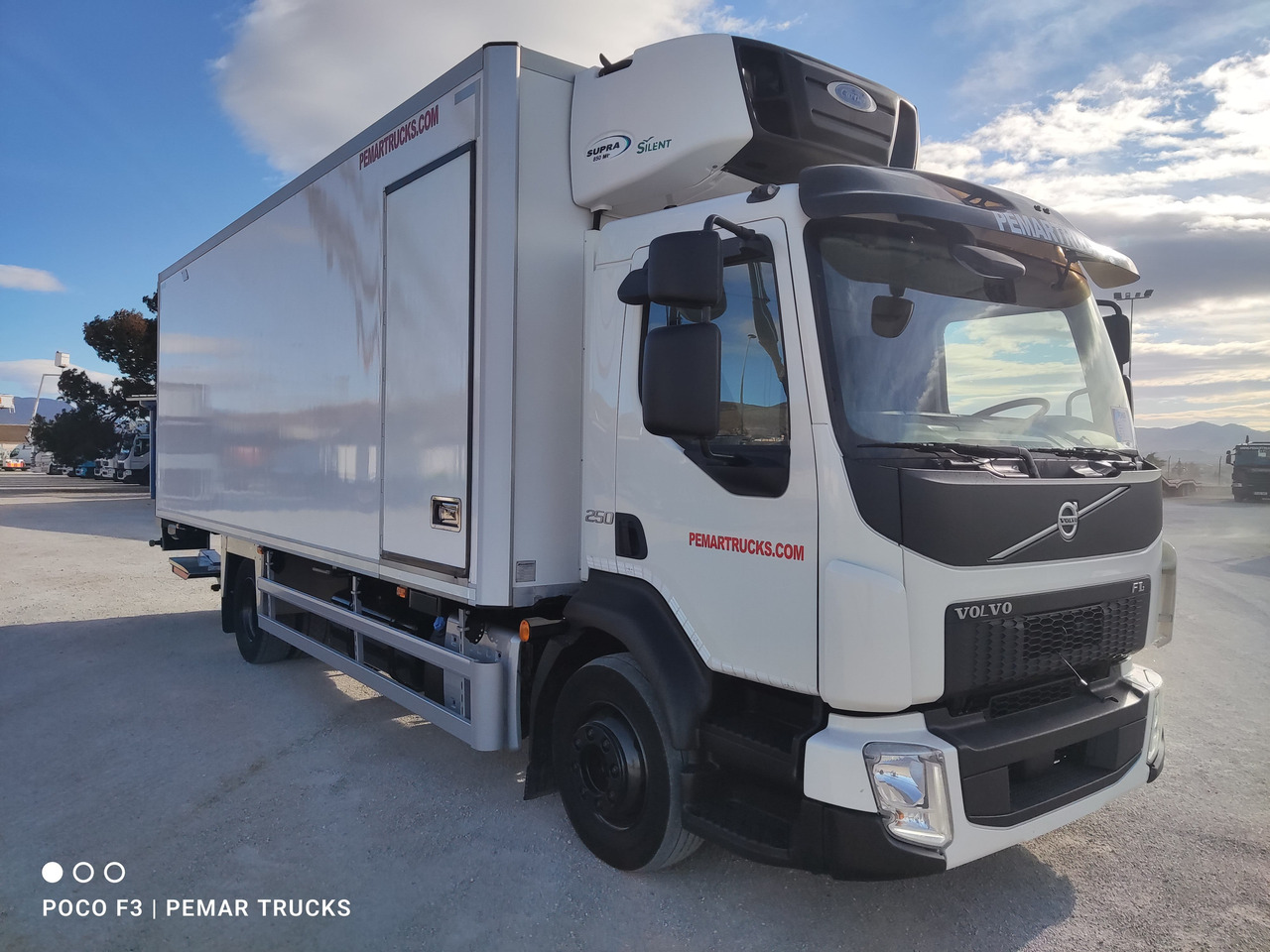 VOLVO FL 250 FRIGORIFICO 12T EURO 6 - Truk berpendingin: gambar 3 VOLVO FL 250 FRIGORIFICO 12T EURO 6 - Truk berpendingin: gambar 3