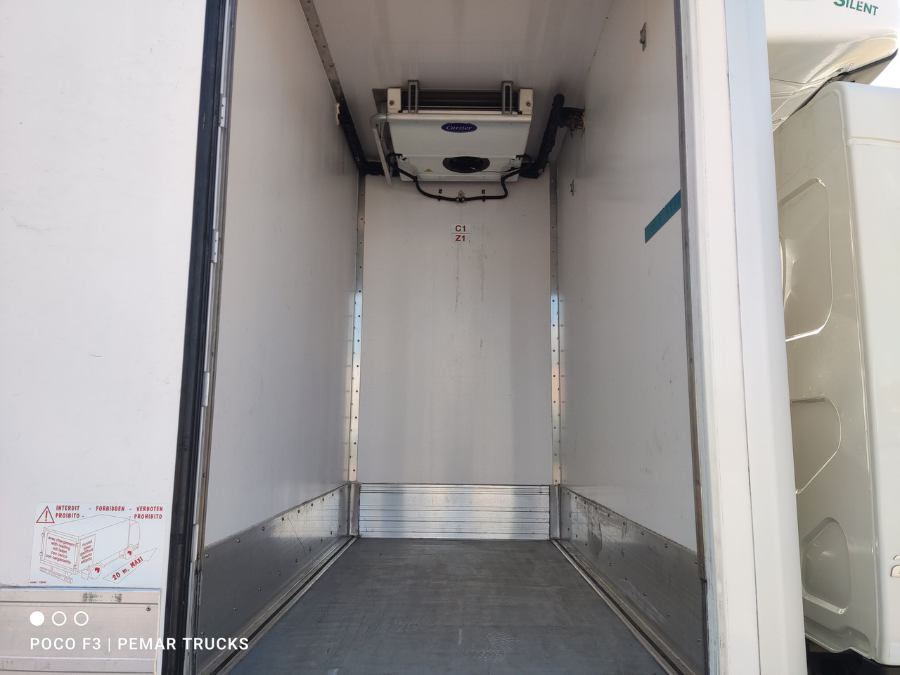 Truk berpendingin VOLVO FL 250 FRIGORIFICO 12T EURO 6: gambar 16