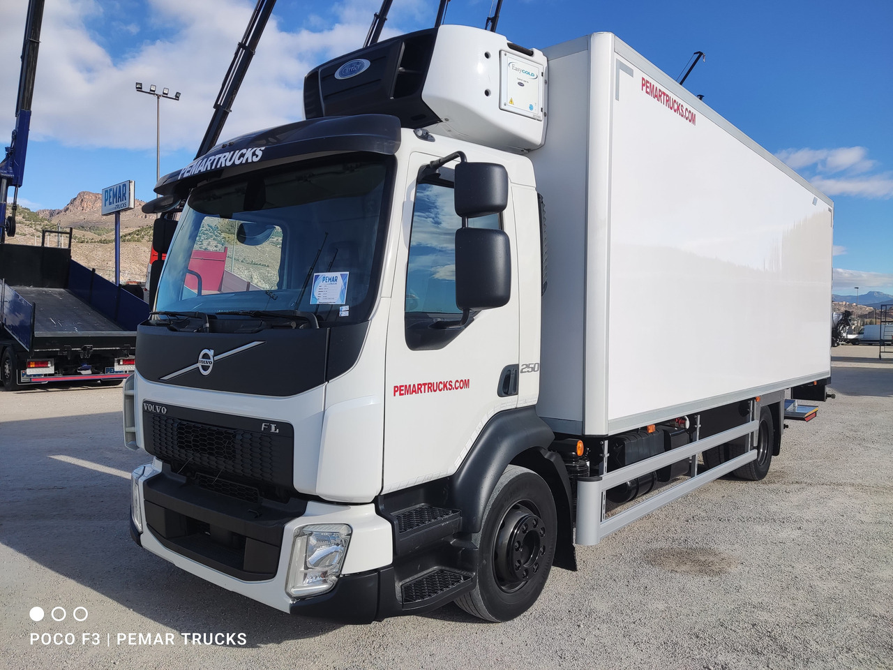 VOLVO FL 250 FRIGORIFICO 12T EURO 6 - Truk berpendingin: gambar 1 VOLVO FL 250 FRIGORIFICO 12T EURO 6 - Truk berpendingin: gambar 1