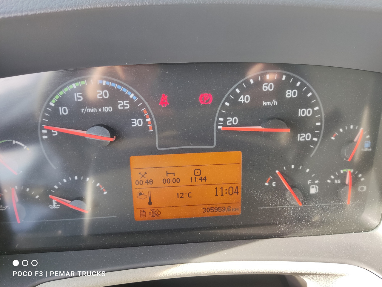 Truk berpendingin VOLVO FL 250 FRIGORIFICO 12T EURO 6: gambar 29