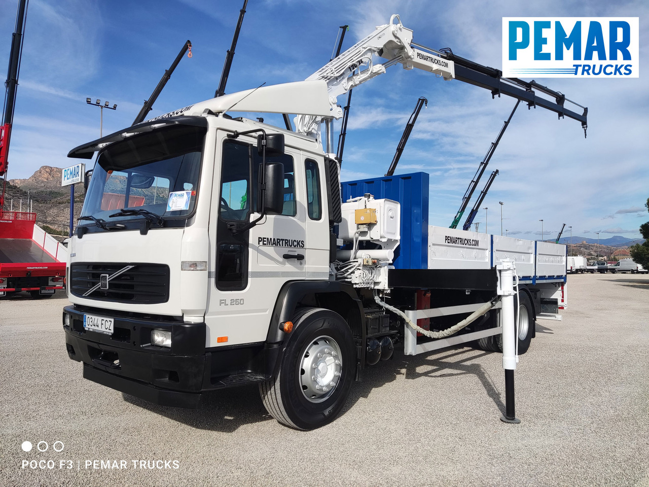 VOLVO FL 250 GRUA CAJA FIJA - Truk flatbed, Truk derek: gambar 1 VOLVO FL 250 GRUA CAJA FIJA - Truk flatbed, Truk derek: gambar 1
