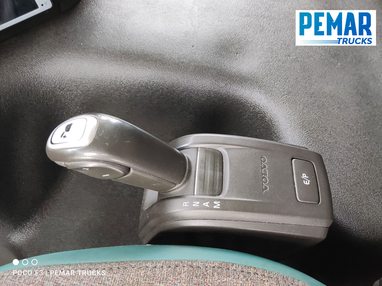 Truk berpendingin VOLVO FM 330 4X2 FRIGORIFICO 18T EURO 6: gambar 22