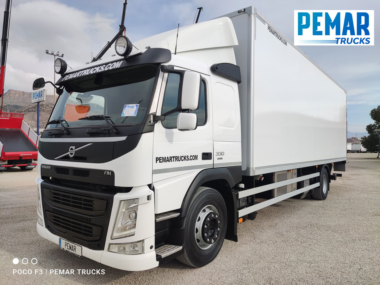 VOLVO FM 330 4X2 FRIGORIFICO EURO 6 - Truk berpendingin: gambar 1 VOLVO FM 330 4X2 FRIGORIFICO EURO 6 - Truk berpendingin: gambar 1