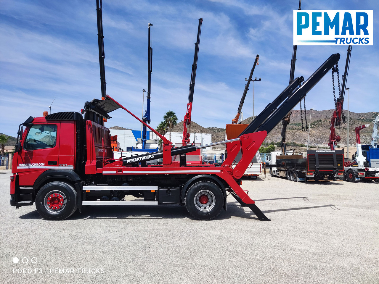 VOLVO FM 330 PORTACONTENEDOR CADENAS 18T - Truk skip loader: gambar 5 VOLVO FM 330 PORTACONTENEDOR CADENAS 18T - Truk skip loader: gambar 5