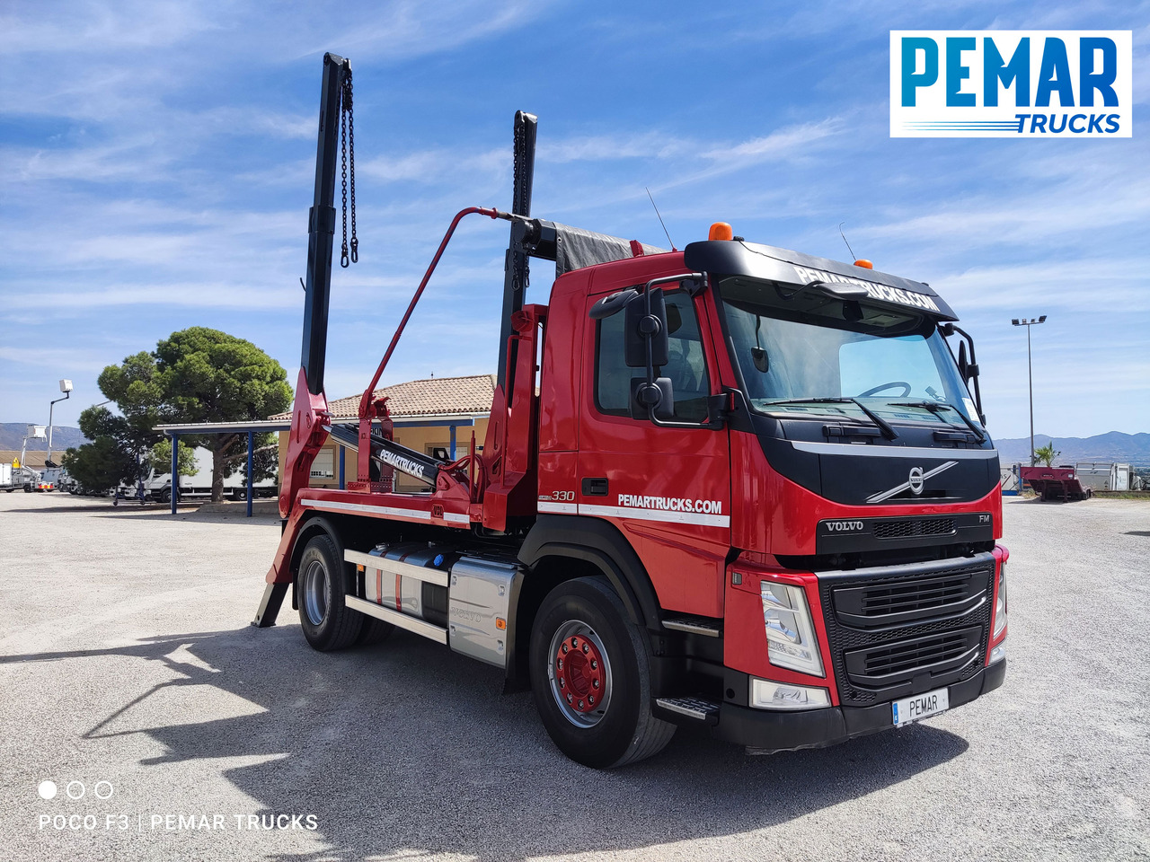 VOLVO FM 330 PORTACONTENEDOR CADENAS 18T - Truk skip loader: gambar 3 VOLVO FM 330 PORTACONTENEDOR CADENAS 18T - Truk skip loader: gambar 3