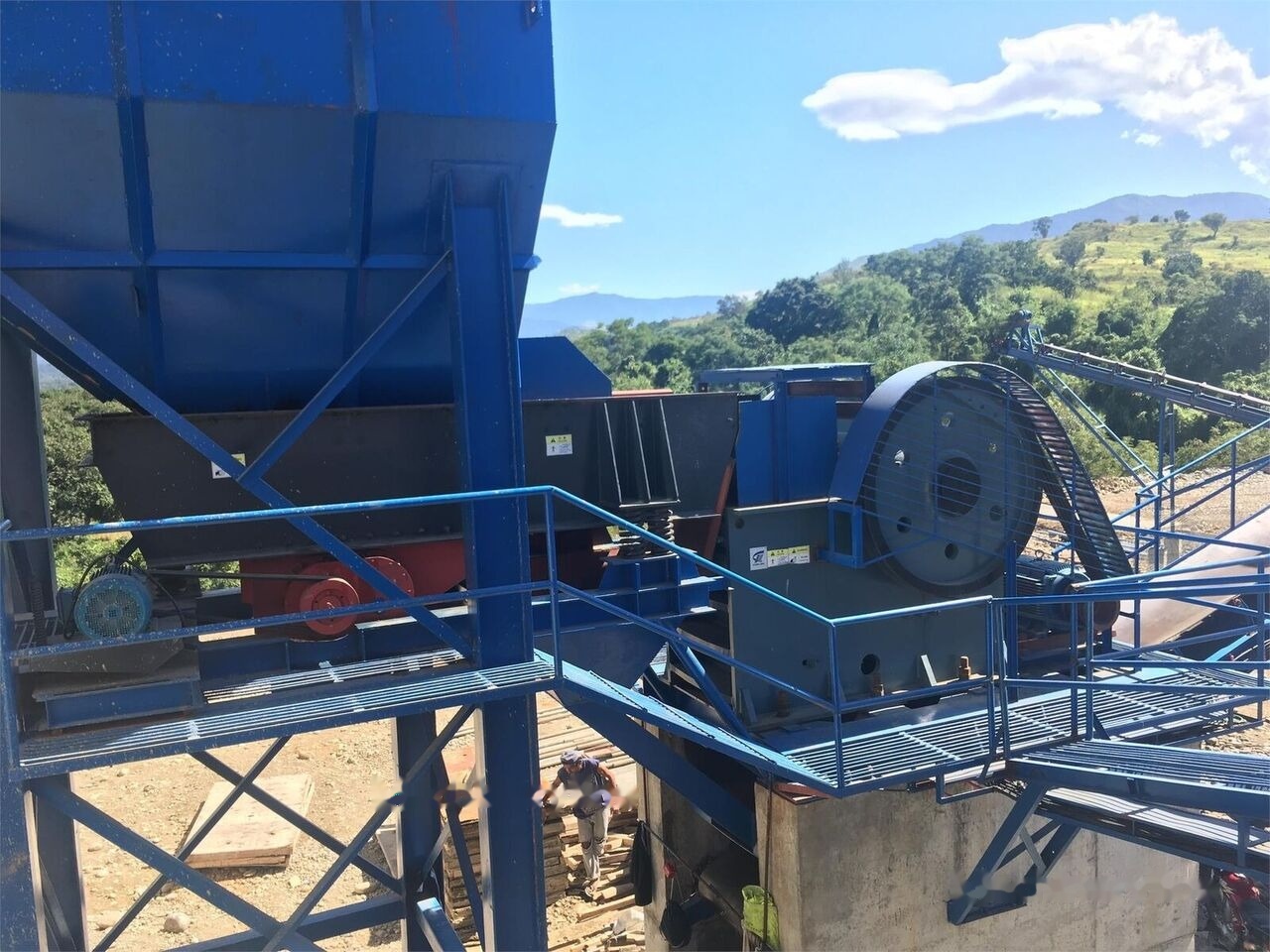 Kinglink 100TPH SCALPING VIBRATING FEEDER ZSW380X96 - Screener: gambar 2 Kinglink 100TPH SCALPING VIBRATING FEEDER ZSW380X96 - Screener: gambar 2