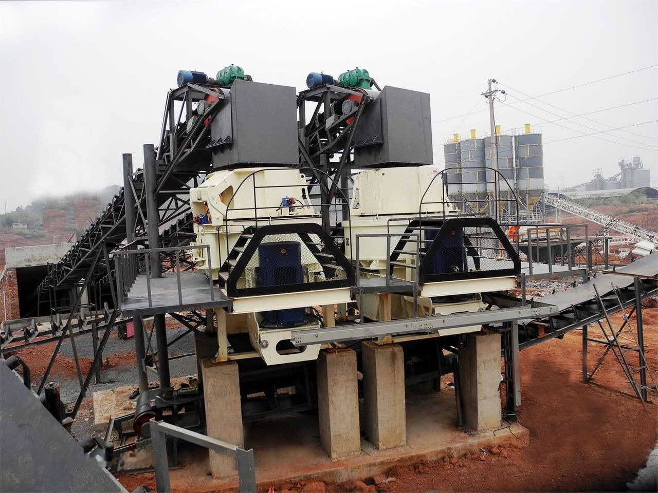 Kinglink 250TPH Granite/Basalt/Riverstone Crushing Plant - Tanaman penghancur: gambar 4 Kinglink 250TPH Granite/Basalt/Riverstone Crushing Plant - Tanaman penghancur: gambar 4