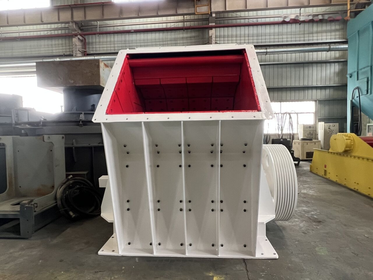 Kinglink 250TPH Hydraulic Limestone Tertiary Impact Crusher KPF1416 - Penghancur dampak: gambar 3 Kinglink 250TPH Hydraulic Limestone Tertiary Impact Crusher KPF1416 - Penghancur dampak: gambar 3