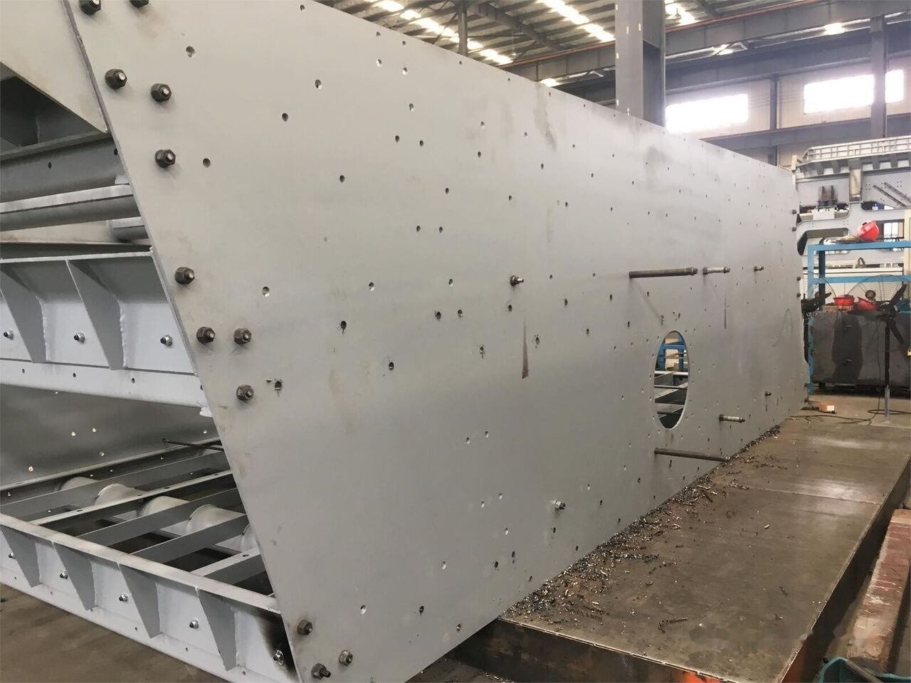 Kinglink Copper Ore Circular Vibrating Screen 3YA2160 | 200TPH - Screener: gambar 4 Kinglink Copper Ore Circular Vibrating Screen 3YA2160 | 200TPH - Screener: gambar 4