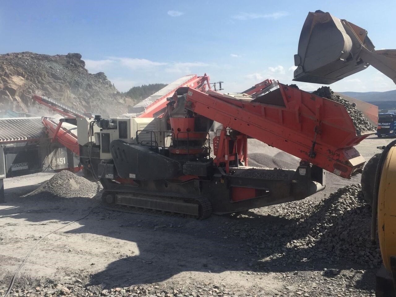 Sandvik QH331 Mobile Crushing Plant - Tanaman penghancur mobil: gambar 4 Sandvik QH331 Mobile Crushing Plant - Tanaman penghancur mobil: gambar 4
