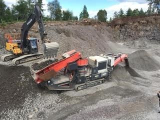 Sandvik QS331 Mobile Crushing Plant - Tanaman penghancur mobil: gambar 4 Sandvik QS331 Mobile Crushing Plant - Tanaman penghancur mobil: gambar 4