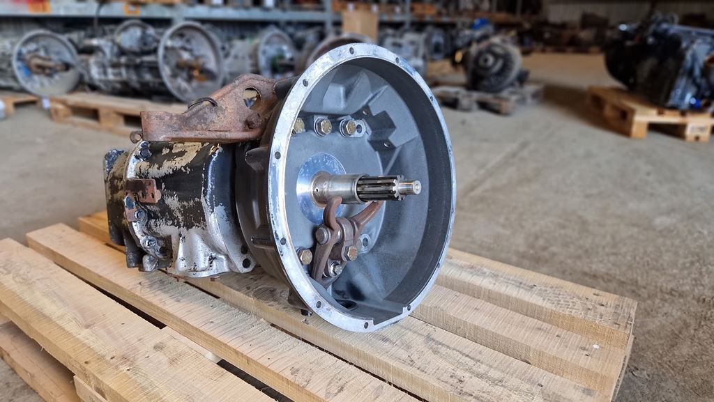 EATON / VICKERS Y05131 FOR MAN - Gearbox untuk Truk: gambar 1 EATON / VICKERS Y05131 FOR MAN - Gearbox untuk Truk: gambar 1