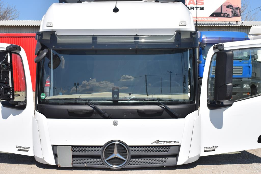 MERCEDES-BENZ ACTROS MP 4 (BIG SPACE) - Kabin untuk Truk: gambar 2 MERCEDES-BENZ ACTROS MP 4 (BIG SPACE) - Kabin untuk Truk: gambar 2
