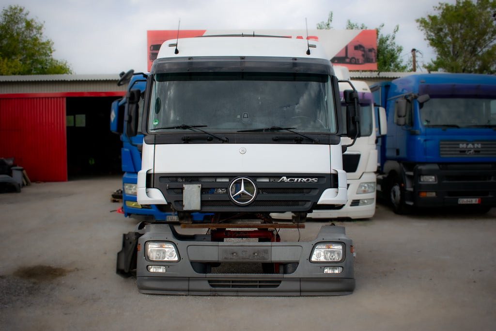 MERCEDES-BENZ ACTROS MP2 LARGE (MEGA) - Kabin untuk Truk: gambar 2 MERCEDES-BENZ ACTROS MP2 LARGE (MEGA) - Kabin untuk Truk: gambar 2