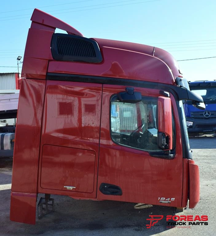 MERCEDES-BENZ ACTROS MP4 GIGA SPACE - Kabin untuk Truk: gambar 4 MERCEDES-BENZ ACTROS MP4 GIGA SPACE - Kabin untuk Truk: gambar 4