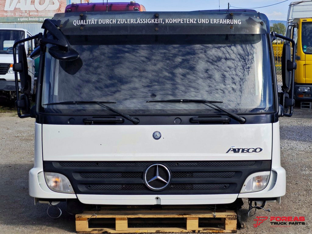 MERCEDES-BENZ ATEGO 2 818 - Kabin untuk Truk: gambar 2 MERCEDES-BENZ ATEGO 2 818 - Kabin untuk Truk: gambar 2