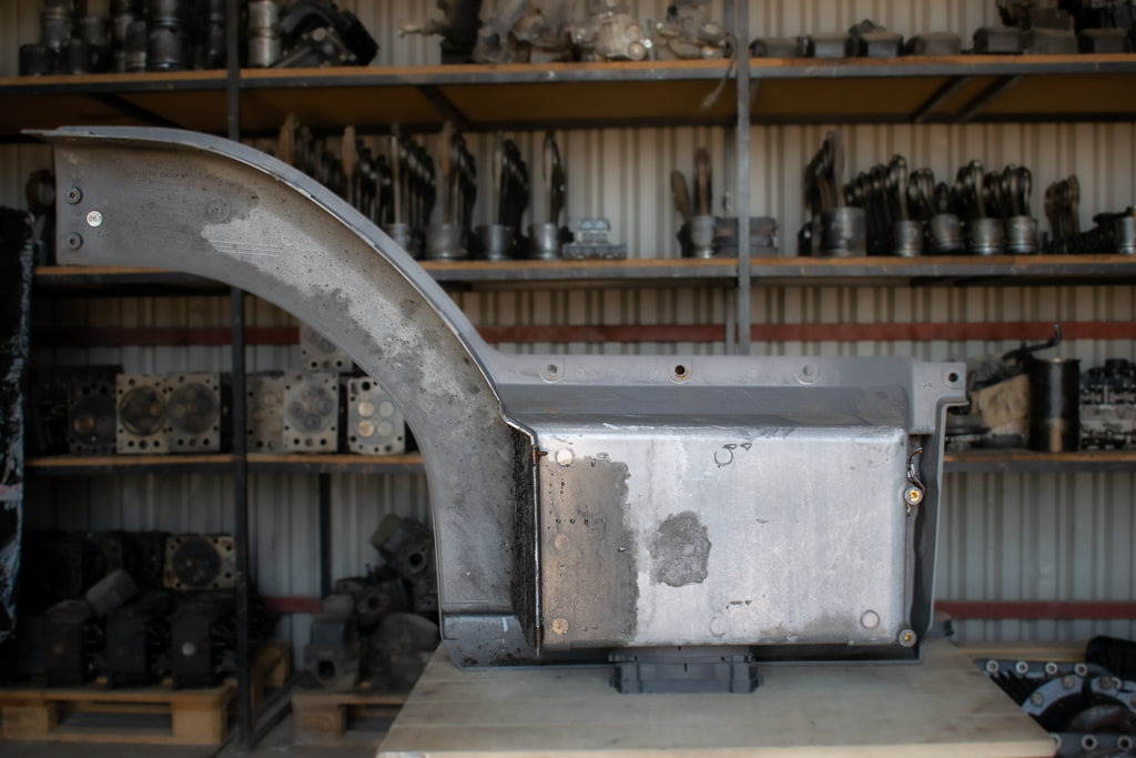 MERCEDES-BENZ ATEGO SINGLE STEP LEFT - DRIVER - Langkah kaki untuk Truk: gambar 2 MERCEDES-BENZ ATEGO SINGLE STEP LEFT - DRIVER - Langkah kaki untuk Truk: gambar 2