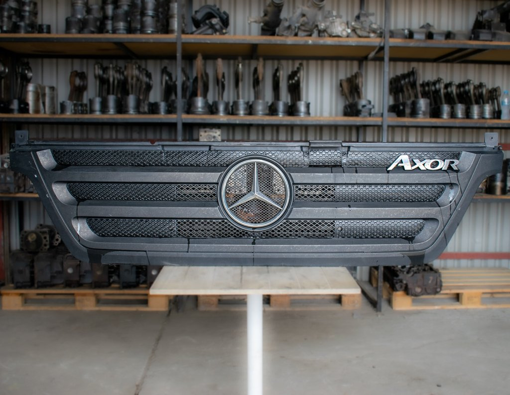 MERCEDES-BENZ AXOR II - Kerudung untuk Truk: gambar 1 MERCEDES-BENZ AXOR II - Kerudung untuk Truk: gambar 1